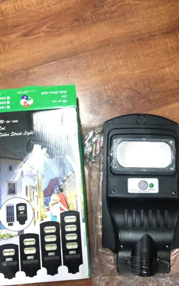 FOCO SOLAR DE 30WATTS - Imagen 3