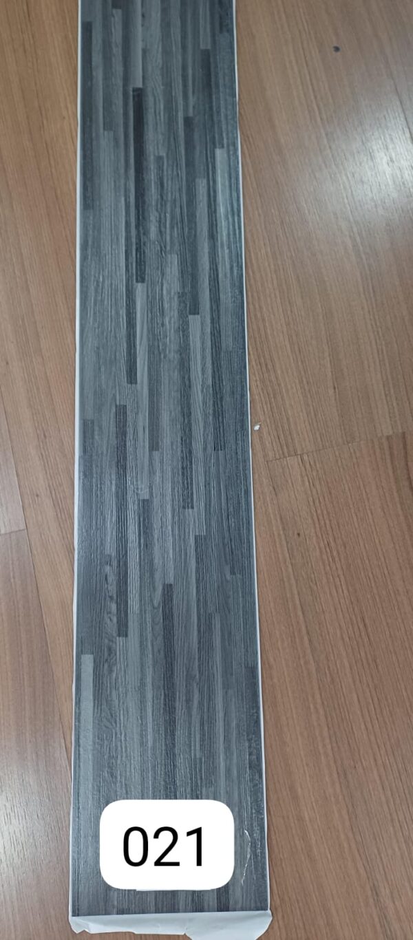 PISO VINILICO MODELO 021