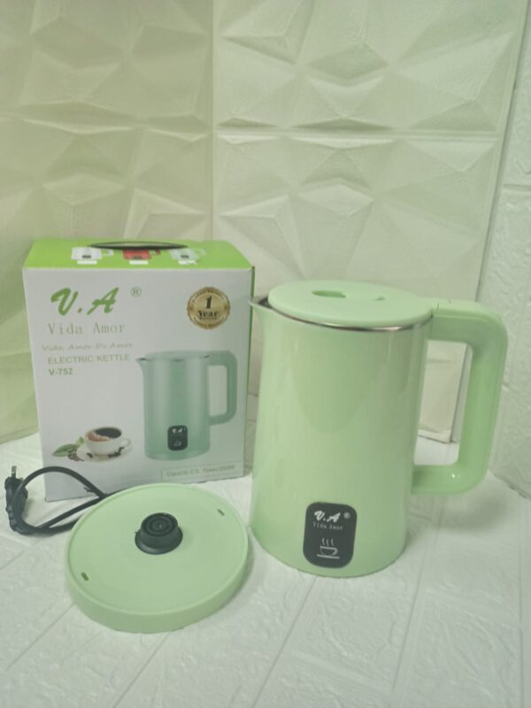 HERVIDOR ELECTRICO DE PLASTICO COLOR VERDE - Imagen 3